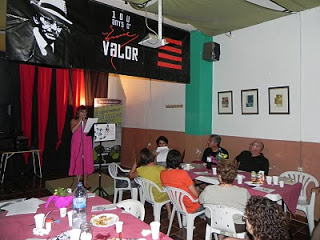 Més informació sobre l'article AL SOPAR ESTELLÉS DE PAIPORTA PIMENTONS TORRATS, POESIA, CANÇONS I TAULES D’AMICS